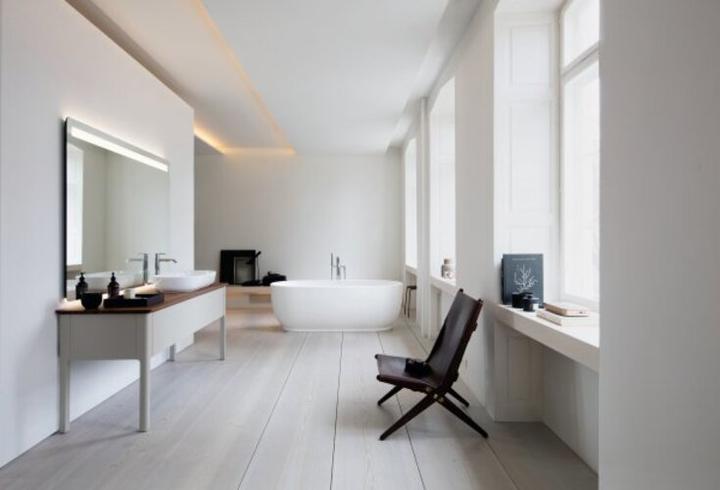 Actual product image Duravit Bathtub LUV 1800x850mm free-standing 2 back slopes white (252 l, 180 cm, 85 cm)