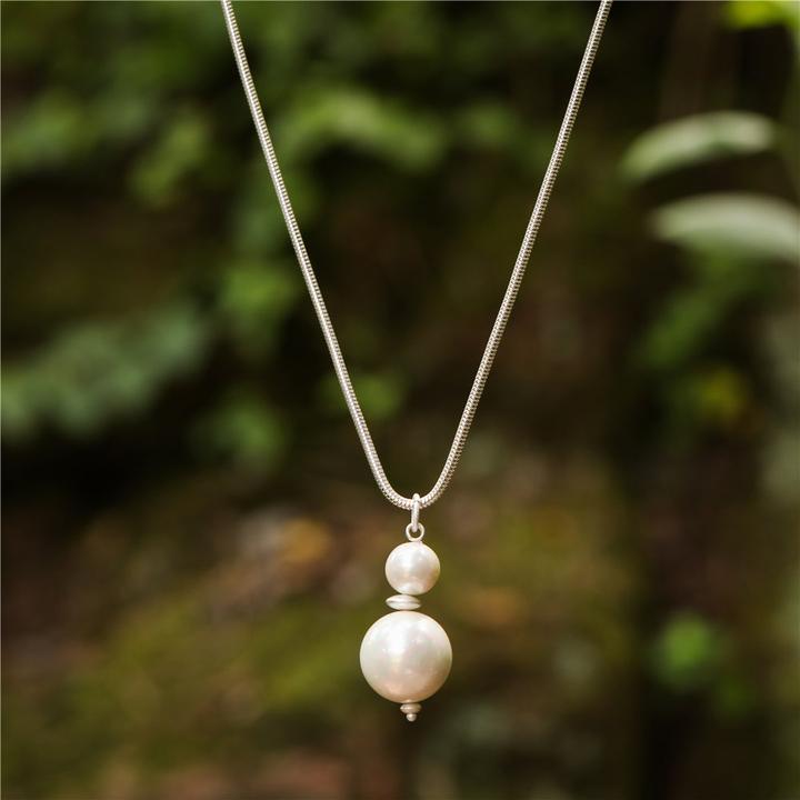 Andreani Halskette mit Steinanhänger aus echtem Shellbead (Shellbead)
