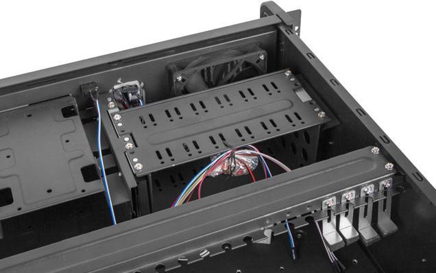 Produktbild Lanberg SC01-4504-10B Modulares Servergehäuse Rack (4U)