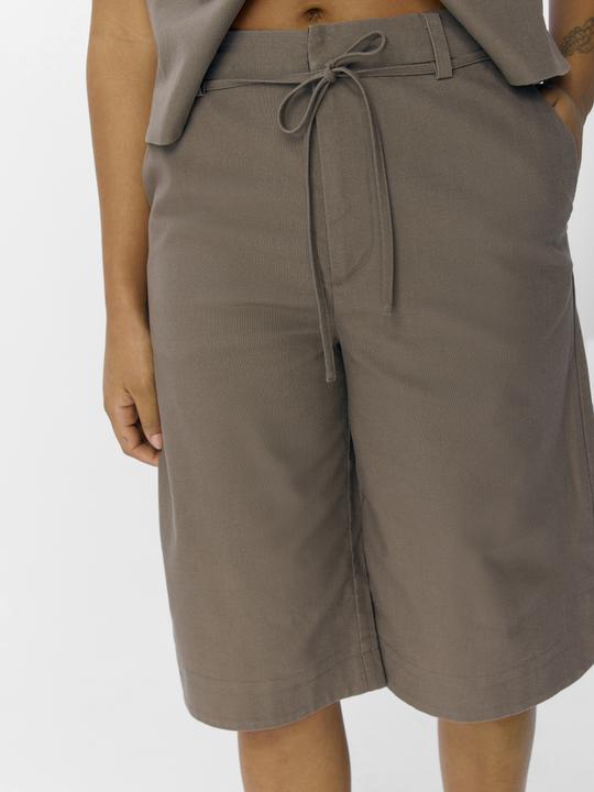 Produktbild Object Tailored Bermudashorts (36)