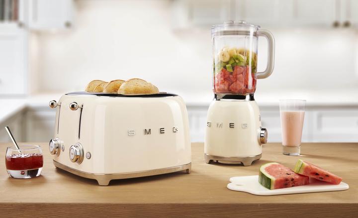 Immagine prodotto Smeg BLF03CREU (Spina UE, 800 W)