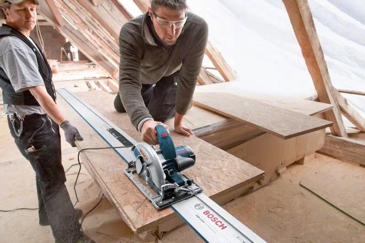 Produktbild Bosch Professional Handkreissäge GKS 65 GCE + FSN 1400
