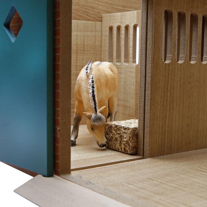 Actual product image Sombo Stable with 7 horse boxes