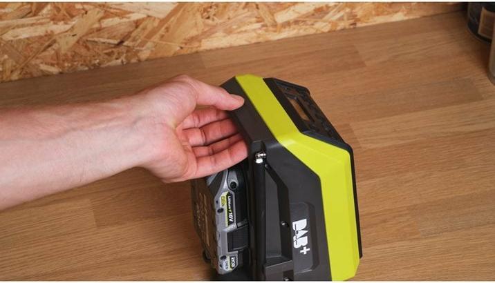 Actual product image Ryobi RRDAB18-0 18 V ONE+ cordless Bluetooth radio, DAB/DAB+ Fun (FM, AM, DAB, Bluetooth)