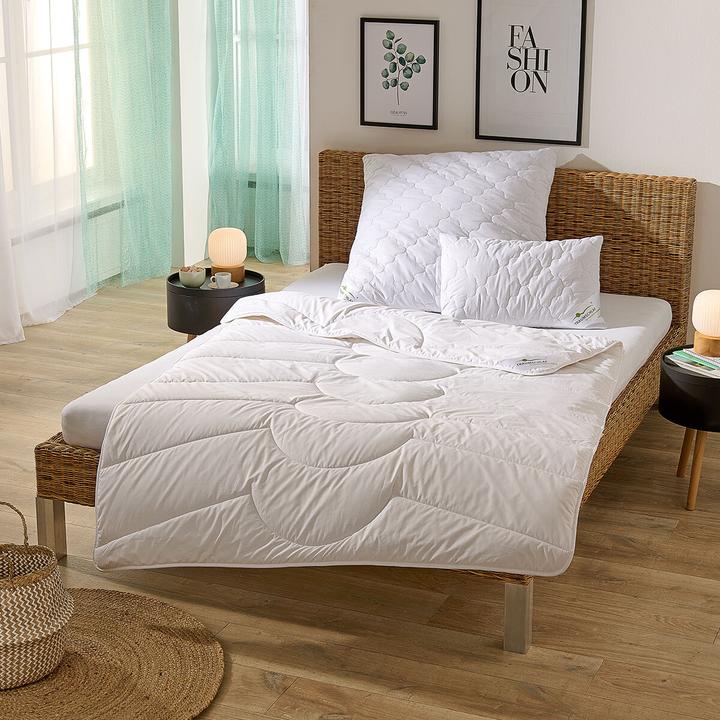 Actual product image Traumschlaf Pure new wool Nature (2000 g, 155 x 220 cm)