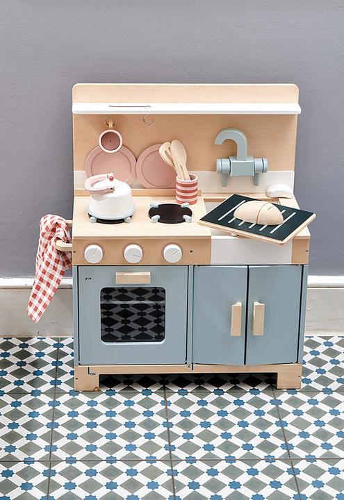 Actual product image Tender Leaf Toys Kitchen