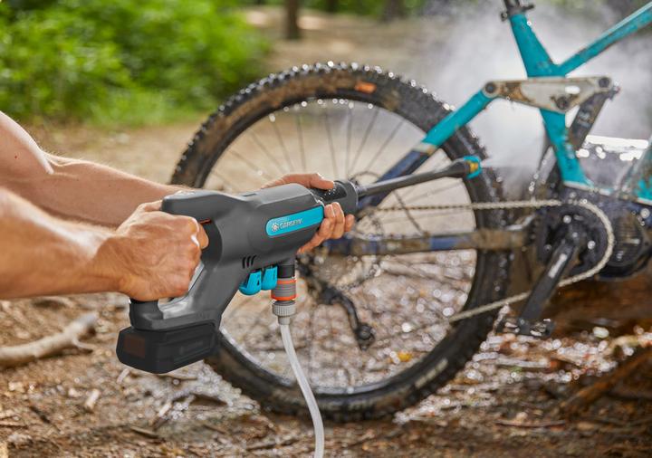 Productafbeelding Gardena AquaClean (Oplaadbare batterij)