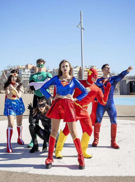 Actual product image Metamorph Sexy Supergirl Kostüm (XL)