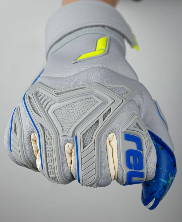 Produktbild Reusch Attrakt Freegel Fusion Goaliator Torwarthandschuhe (8)