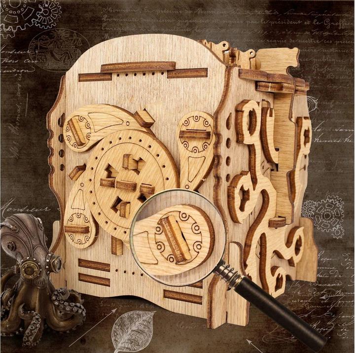 Actual product image iDventure Cluebox - Nautilus (German, French, English)