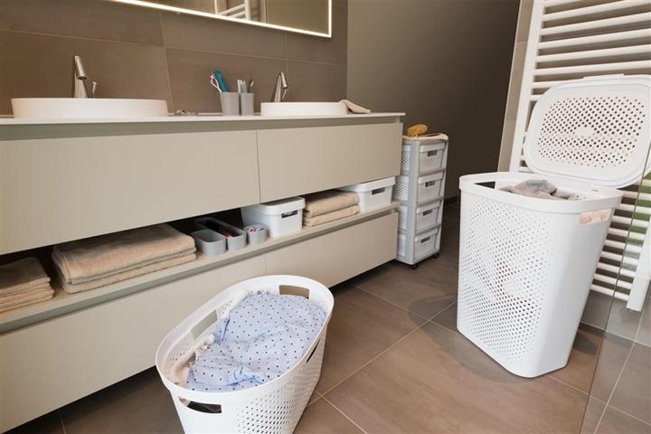 Actual product image Curver Infinity (60 l)