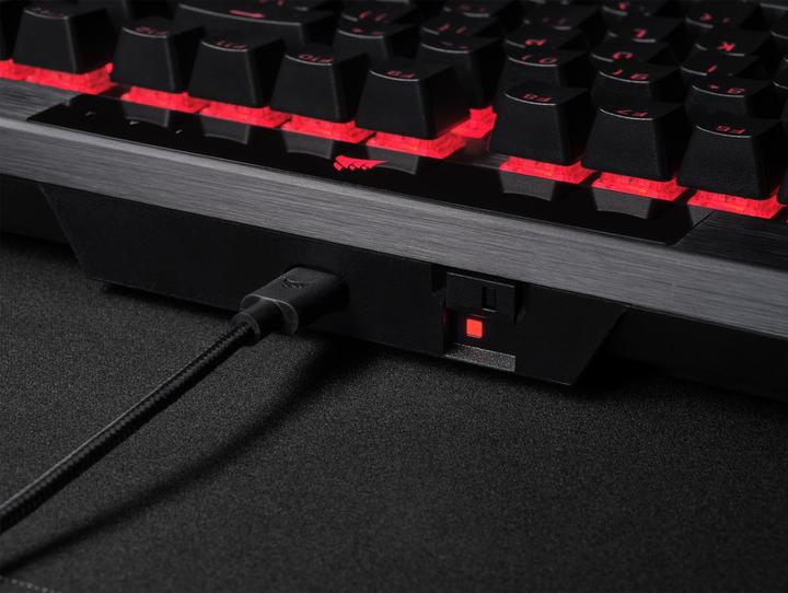 Actual product image Corsair K70 RGB Pro (DE, Cable)