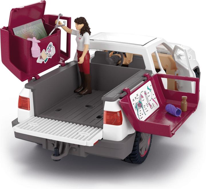 Produktbild Schleich Mobile Tierärztin mit Anhänger