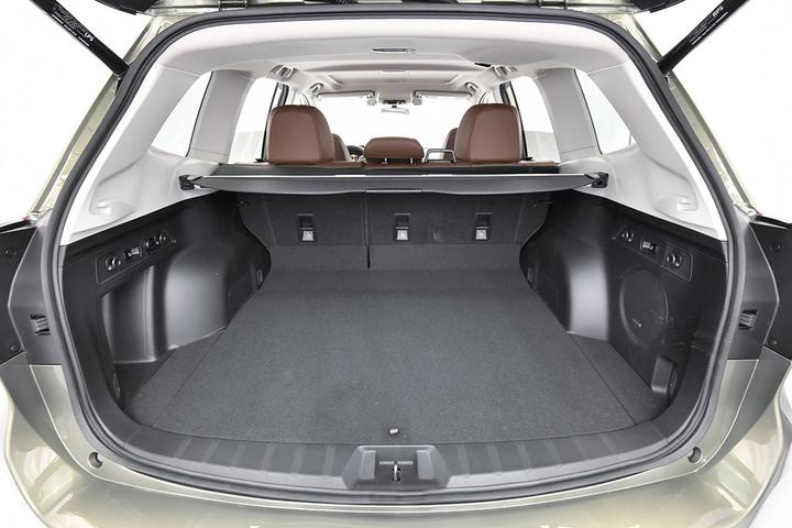 Produktbild ProPlus Kofferraumwanne für Subaru Forester / e-Boxer Facelift ab 2020