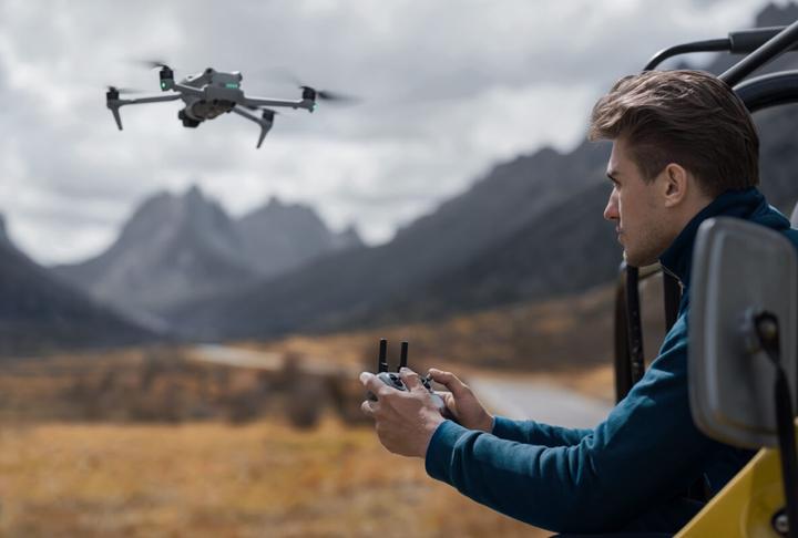 Produktbild DJI RC 2 (Drohnen Fernsteuerung, DJI Air 3)