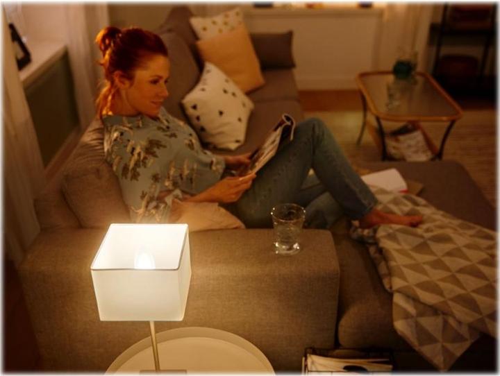 Immagine prodotto Philips Hue White & Color BT (E14, 5.30 W, 470 lm, 2 x, G)