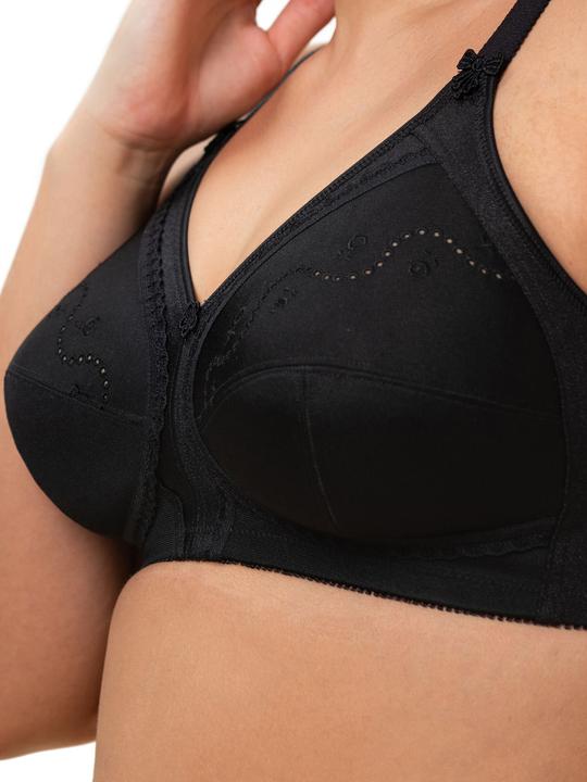 Actual product image Triumph Doreen + Cotton 01 N (90 D, Single pack)
