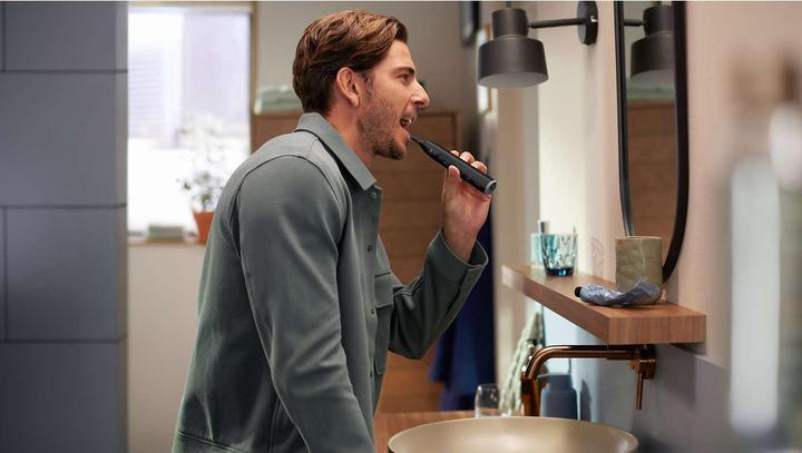 Actual product image Philips Sonicare Series 7100 (Sonic toothbrush)