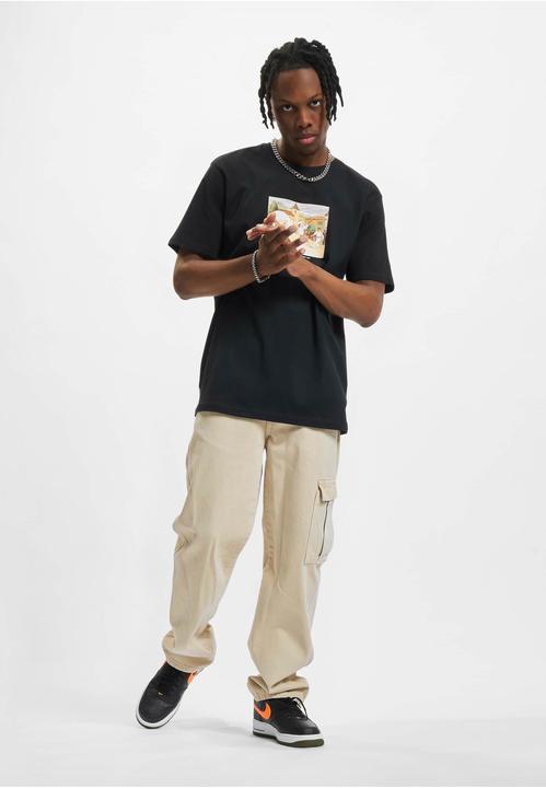 Actual product image Cayler & Sons Classic Tee - 195363 (L)