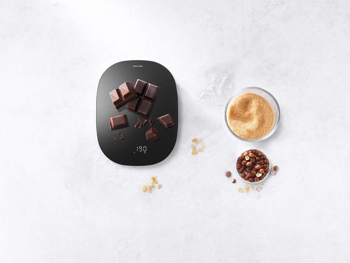 Actual product image Zwilling Enfinigy Black digital kitchen scale up to 10kg.