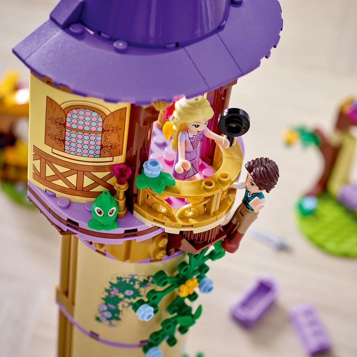 Actual product image LEGO Rapunzel's Tower (43187, LEGO Disney)