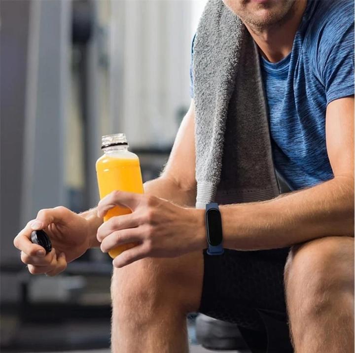 Produktbild Screenguard Xiaomi Mi Smart Band 6 Silicone Strap Ersatzarmband (Silikon)