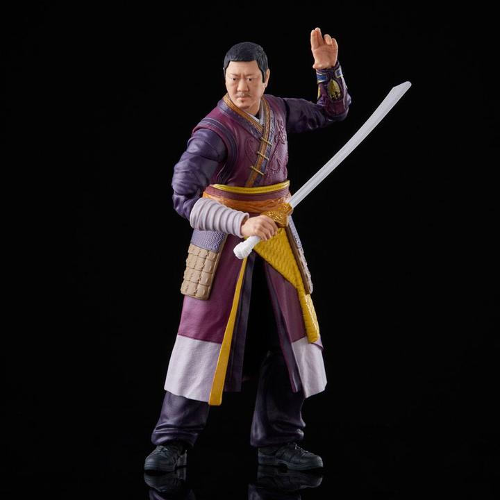Immagine prodotto Hasbro Figura da collezione di Wong della Serie Leggende Marvel (15 cm), 4 accessori e 1 elemento da