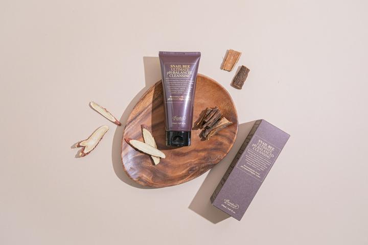 Produktbild Benton Snail bee ultimate ph-balanced cleansing (Reinigungstücher, 150 ml)