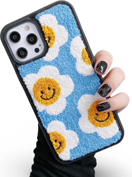 Produktbild RPD iPhone 16 - Flower Smiles Knit Case - Blau mit Stickerei (Apple iPhone 16)