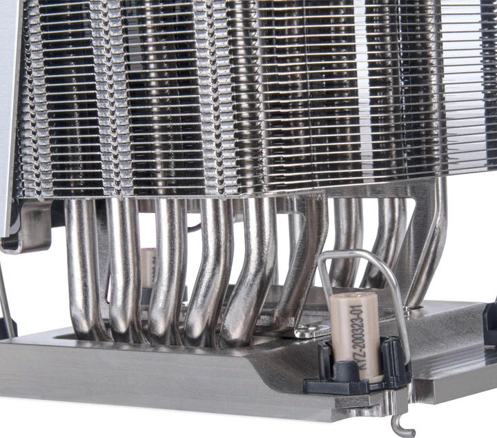 Actual product image Silverstone SST-XE04-4189B - Xenon 4U small form factor server / workstation CPU cooler for Intel LG (126 mm)