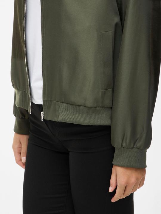 Image du produit Vila Reissverschluss Bomberjacke (42)