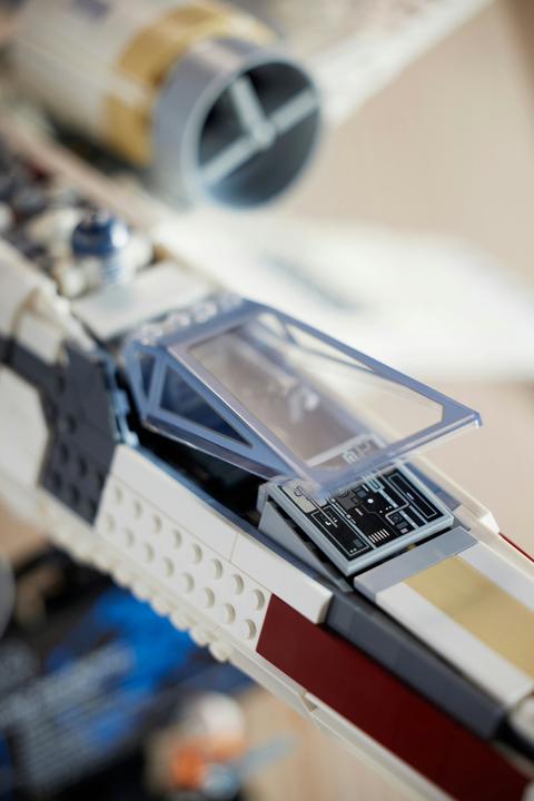 Actual product image LEGO X-Wing Starfighter (75355, LEGO Star Wars, LEGO Rare Sets)