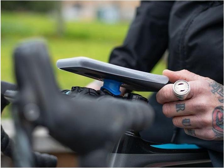 Image du produit Quad Lock Poncho (Huawei P30)