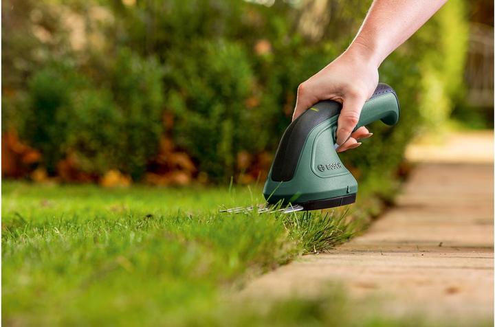 Actual product image Bosch Home & Garden EasyShear (Cordless hedgecutters)