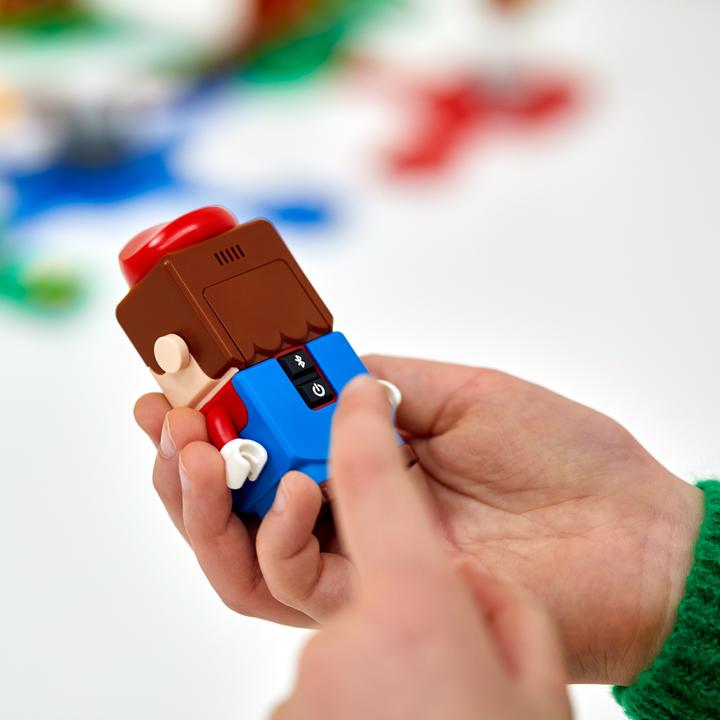 Actual product image LEGO Adventures with Mario Starter Course (71360, LEGO Super Mario, LEGO Rare Sets)