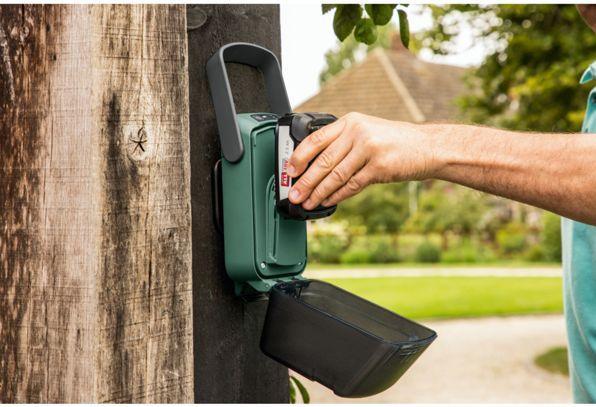 Produktbild Bosch Home & Garden GardenPump 18V-2000 (Regenfasspumpe)