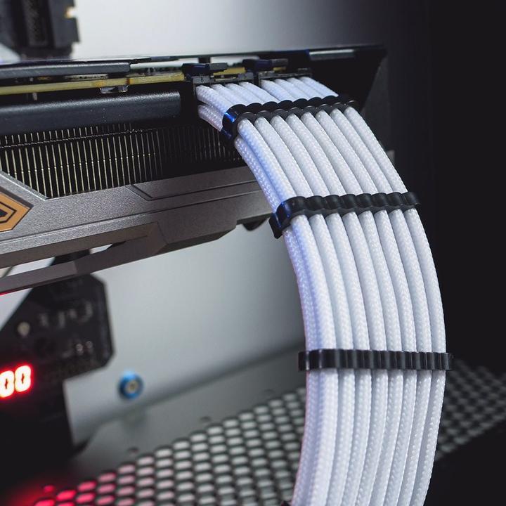 Actual product image CableMod Pro Bridged Cable Comb Kit
