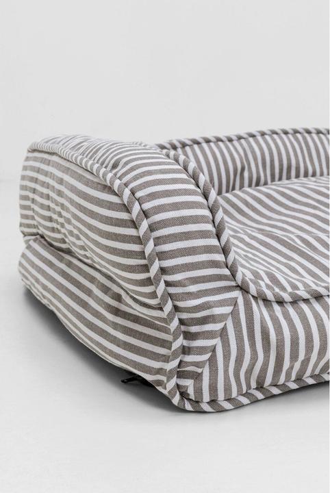 Actual product image Kare Design Hunde/Katzenbett Stripes Grau (Dog, Cat)