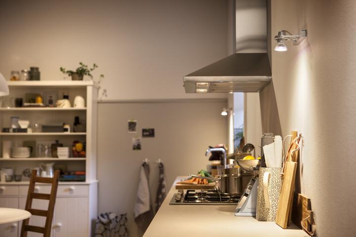 Produktbild Philips Kerze (E14, 2.10 W, 250 lm, 1 x, E)