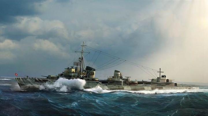 Actual product image Trumpeter German Destroyer Z-37, 1943