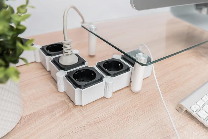 Produktbild Digitus Flexible 4-fach Steckdosenleiste mit 2 USB-Anschlüssen & Schalter (4 x, CEE 7/3, 1.60 m)