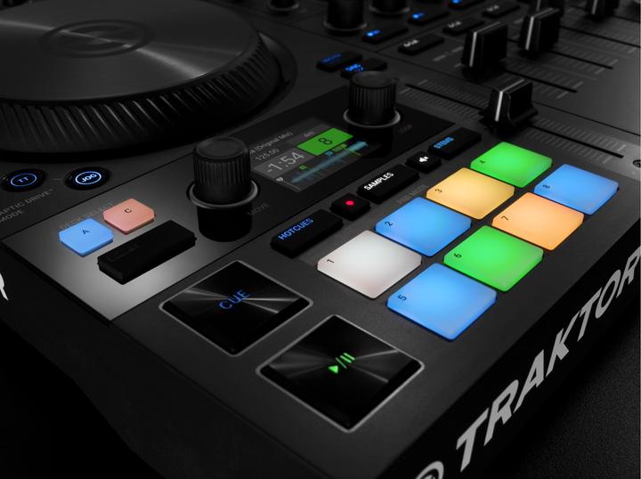 Actual product image Native Traktor Kontrol S4 MK3