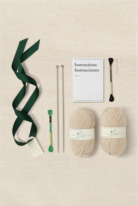 Image du produit DMC Gift of Stitch Kit à tricot Bonnet & Chaussures Teddy