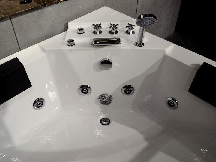 Actual product image Vente-unique Evelina (330 l, 138 cm, 138 cm)