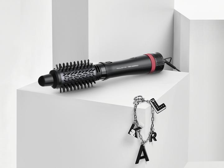 Actual product image Rowenta X Karl Lagerfeld Express Style CF634L