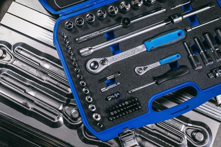 Produktbild Gedore 19 BMC 20 Steckschlüssel-Satz 1/4"+1/2" (24 mm, 17 mm, 19 mm, 10  mm, 16 mm, 28 mm, 27 mm, 26 mm, 11 mm, 18 mm, 20 mm, 12 mm, 22 mm, 29 mm, 14 mm, 23 mm, 31 mm, 13 mm, 25 mm, 15 mm, 21 mm, 30 mm, 32 mm)
