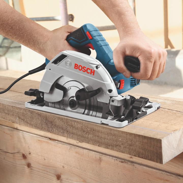 Produktbild Bosch Professional Handkreissäge GKS 55+ GCE, mit L-BOXX