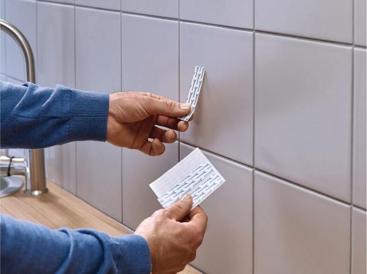 Immagine prodotto tesa Piastrelle con chiodi adesivi regolabili in altezza