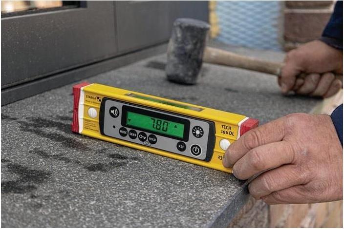Produktbild Stabila Elektronik Wasserwaage TECH 196 DL 40 cm kalibrationsfrei IP67 19830 (40 cm)