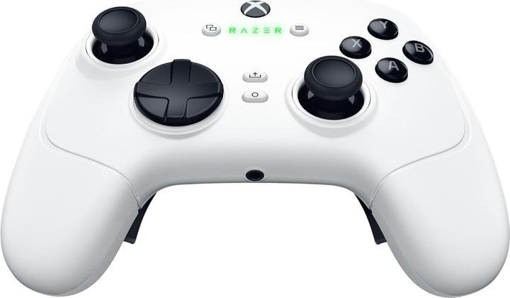 Actual product image Razer Wolverine V3 Pro (Xbox Series X, PC, Xbox Series S)